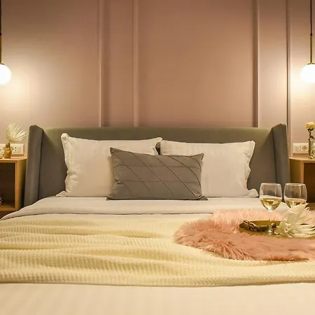 Apartmán The Rose Gold - Cinema Near Radisson Bukurešť