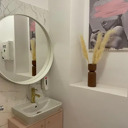Apartmán The Rose Gold - Cinema Near Radisson Bukurešť